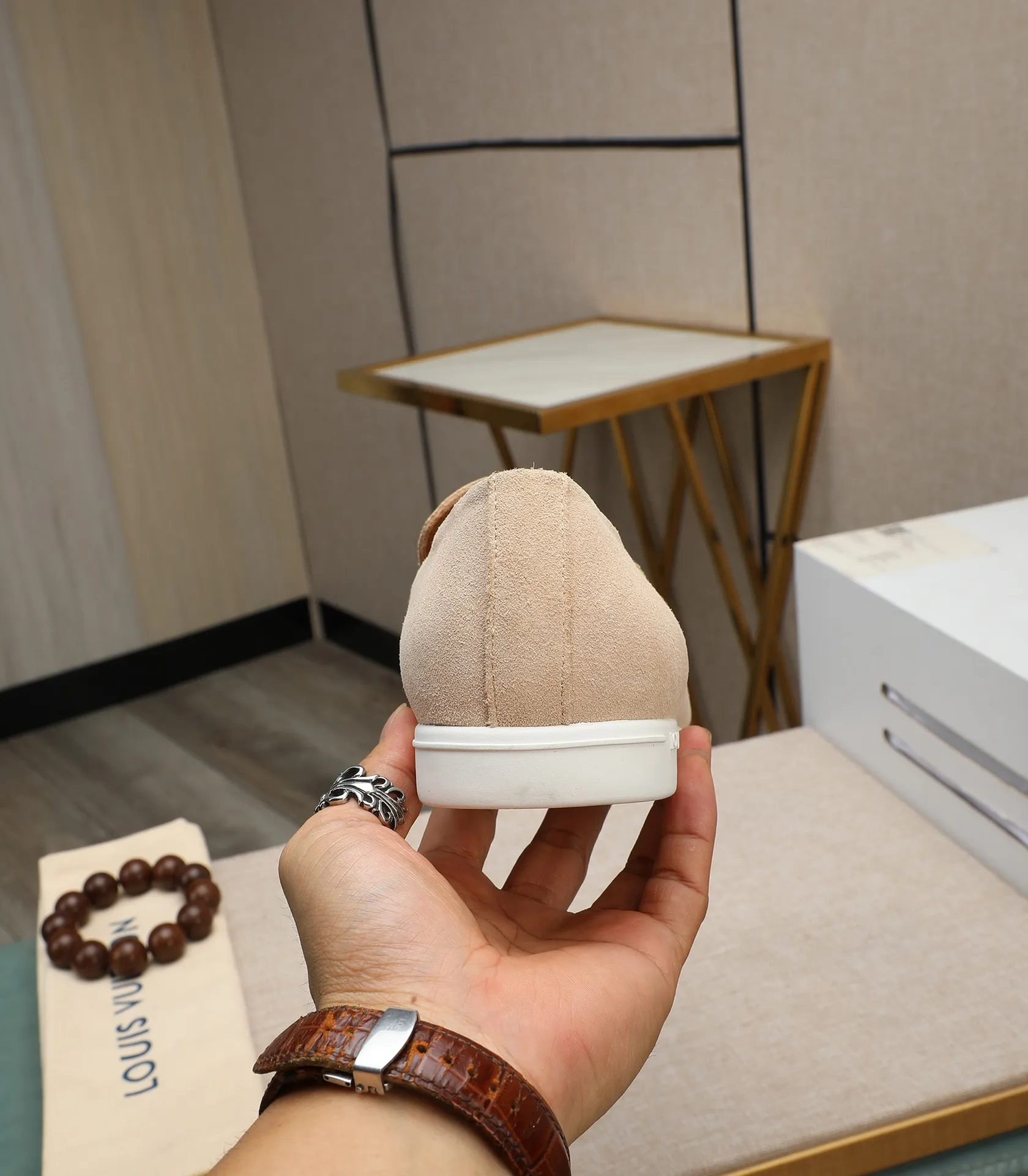 Men's shoes 💰520 📛📛【LOUIS VUITTON】Louis Vuitton 2024 official website synchronized new products 👟Milan fashion catwalk style 🇰🇾🇰🇾LV family logo, celebrity style, a must-have for fashionistas ⚠️First-layer calfskin ➕Genuine leather lining ➕Official website original version special outsole 👞Number 38-44